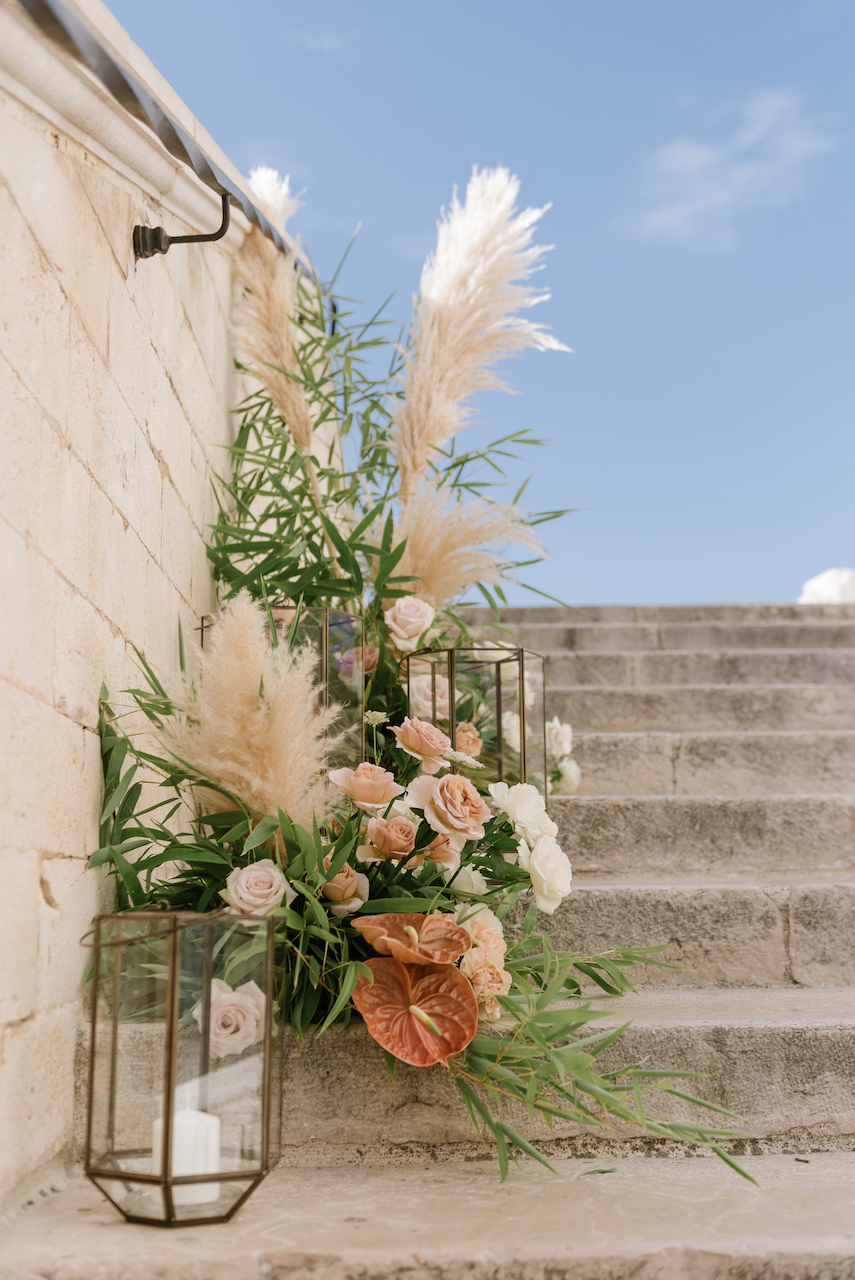 Floral arrangement for wedding in Trani