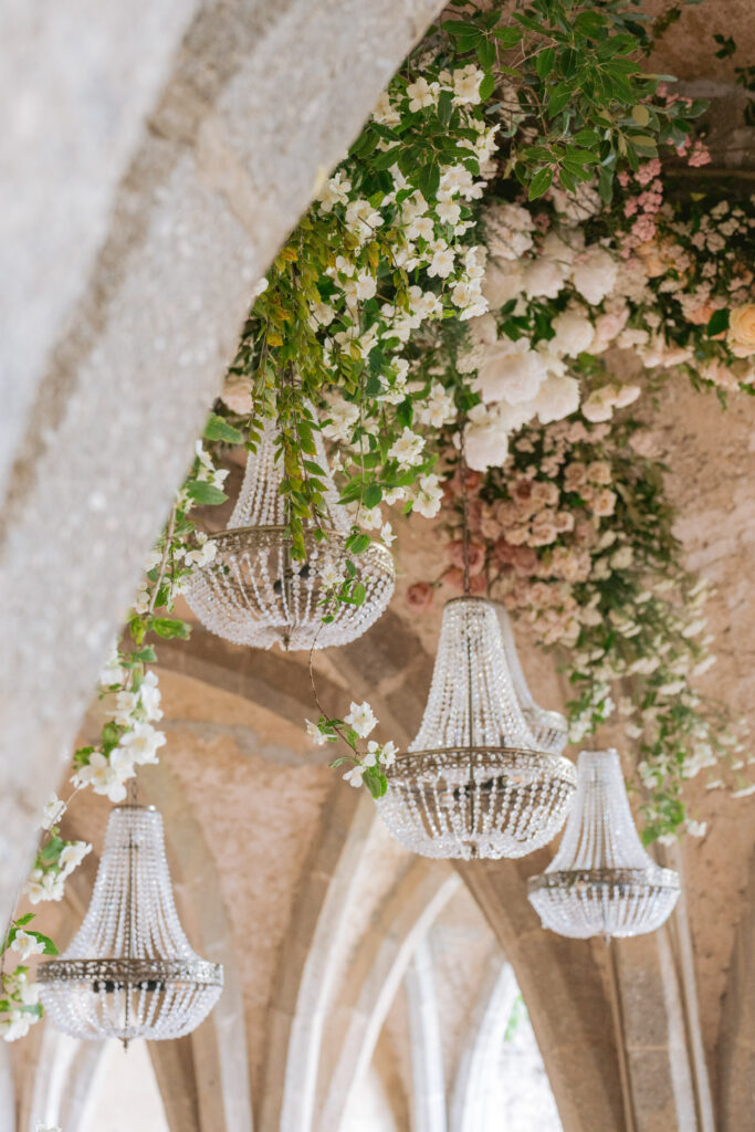 soffitto floreale sospensione lampadari cristallo matrimonio