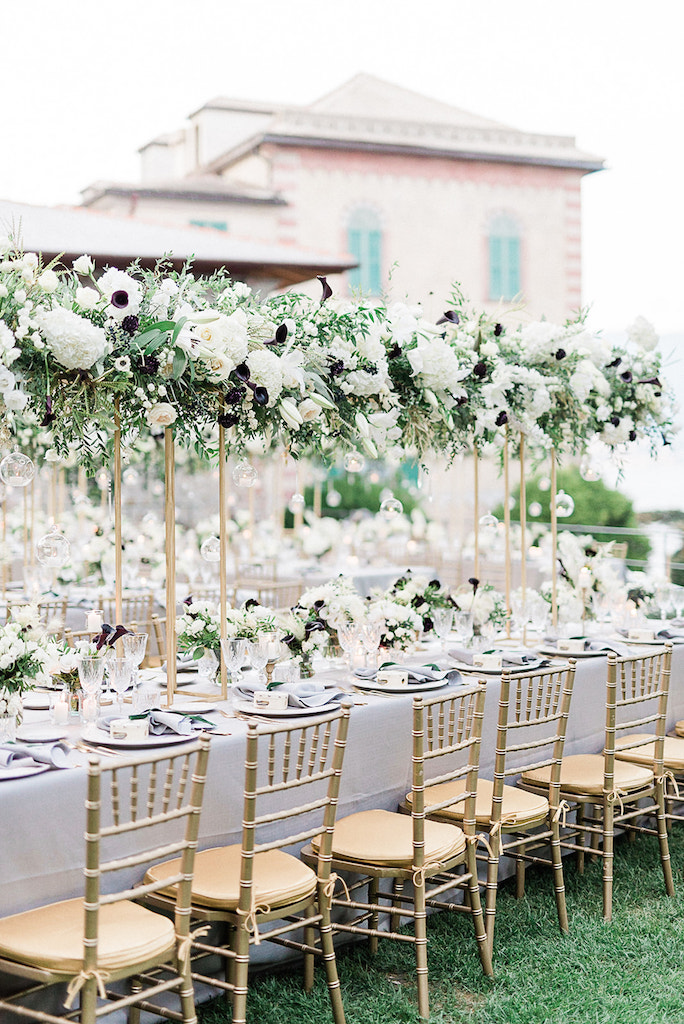 Suspended flowers for luxury table