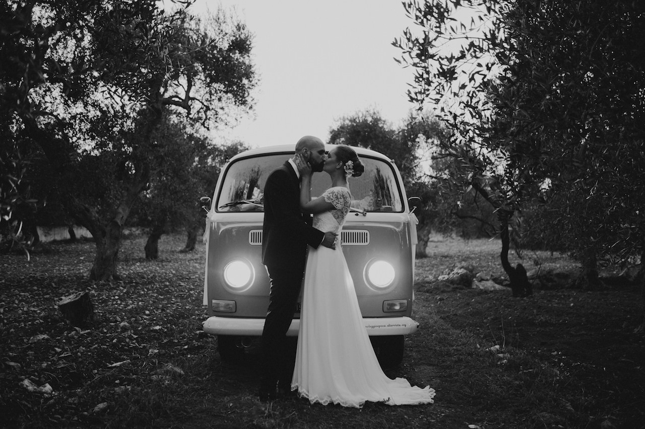 Matrimonio tra gli ulivi in Puglia