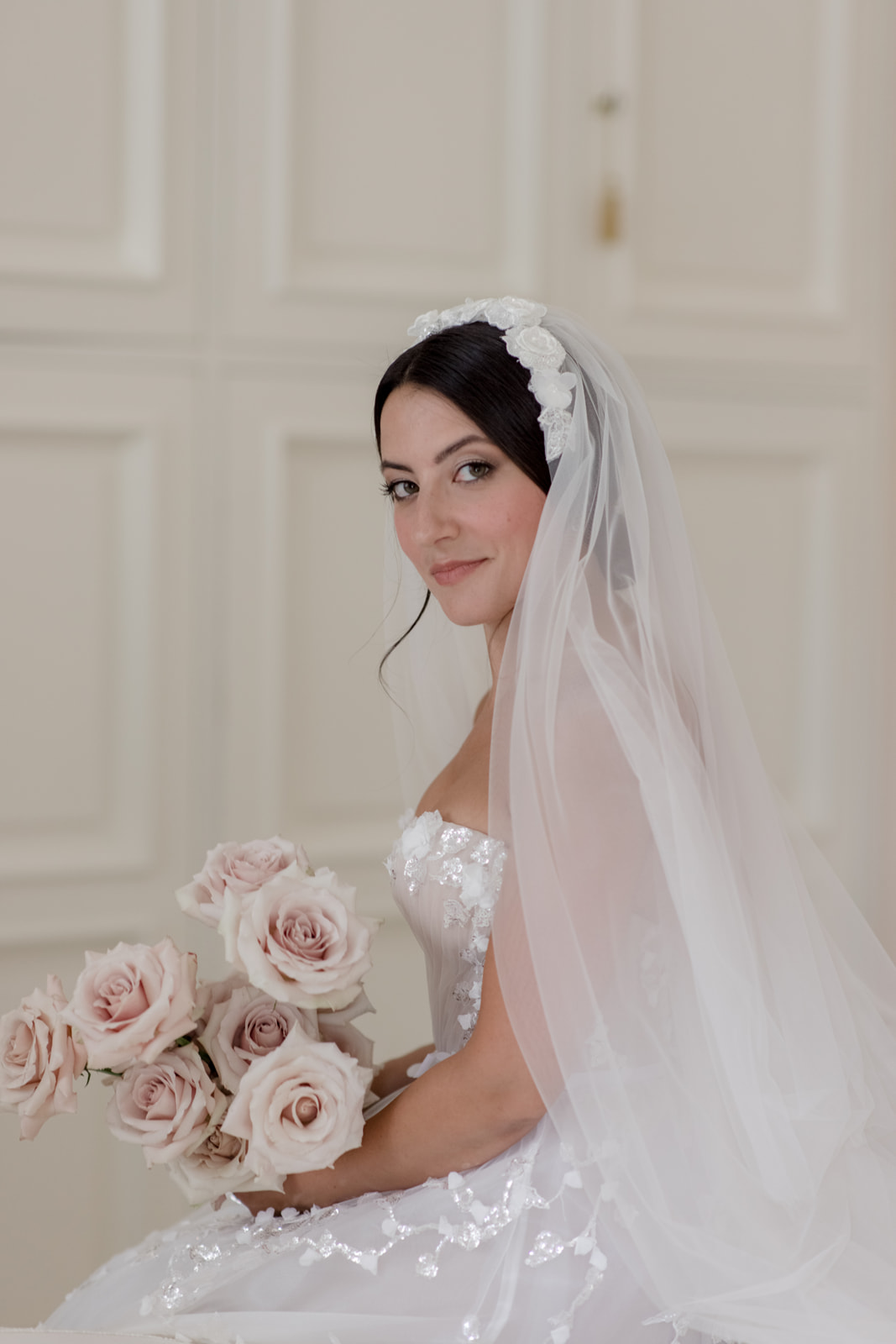 bridal bouquet with nude roses