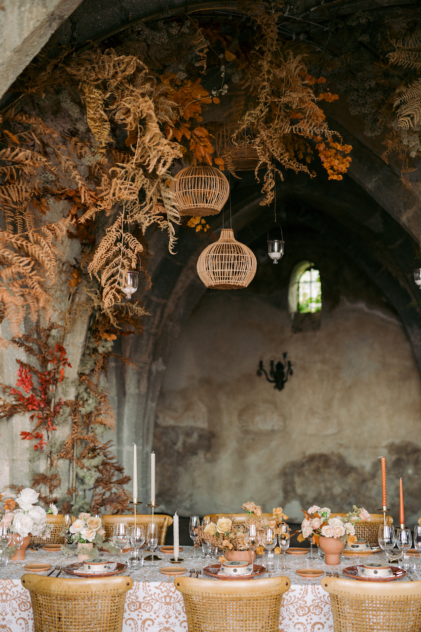 Autumn flower ceiling for wedding in Villa Cimbrone