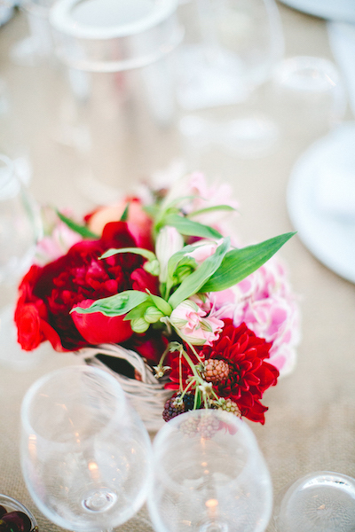 fiori rossi per matrimonio rustico